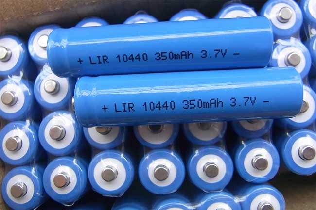 鋰電池生產(chǎn)車(chē)間濕度怎么控制？鋰電池車(chē)間用除濕機(jī)_重復(fù)